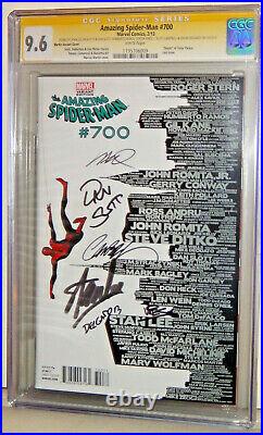 AMAZING SPIDER-MAN 700 SKYLINE VARIANT CGC 9.6Autographed By Stan Lee & 5 Others