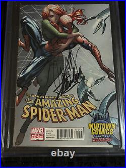 Amazing Spider-Man #700 Midtown Excl. CGC 9.8 SIGNED Campbell & Stan Lee SIGNED