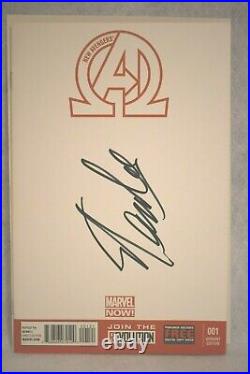 MARVEL New Avengers #1 Blank Sketch Signed by Stan Lee