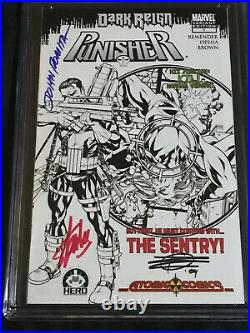 Punisher #1 Atomic Hero B&W Variant CGC 9.8 Remender, Romita & STAN LEE SIGNED